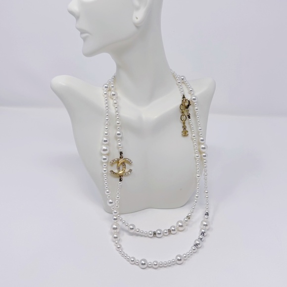Chanel CC Logo Long Pearl Crystal Necklace - Picture 1 of 8